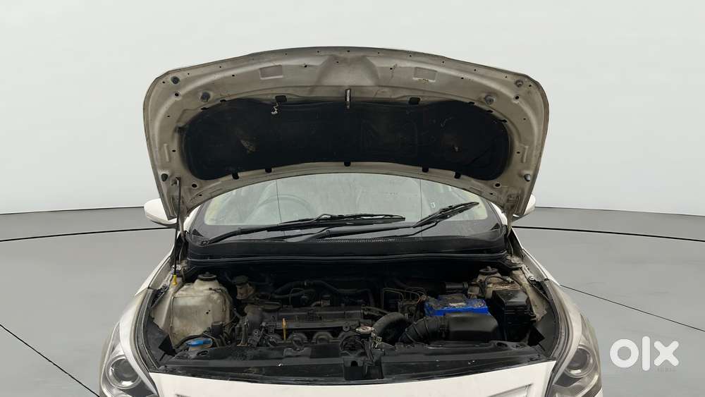 Hyundai Verna 1.6 Vtvt Sx, 2016, Petrol