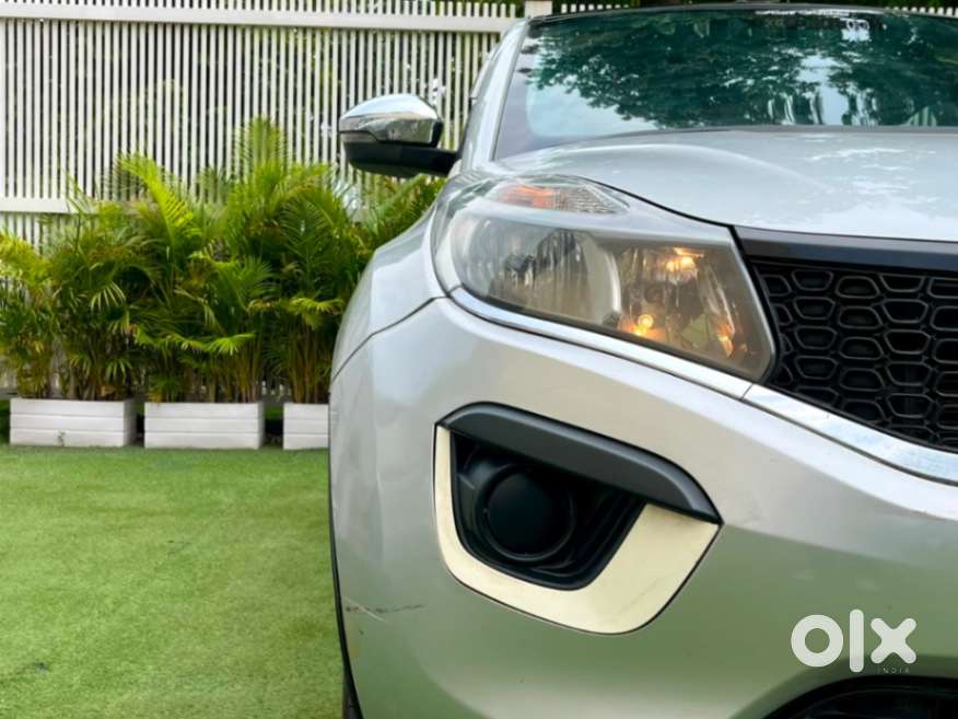 Tata Nexon 1.2 Revotron Xm (s), 2018, Petrol