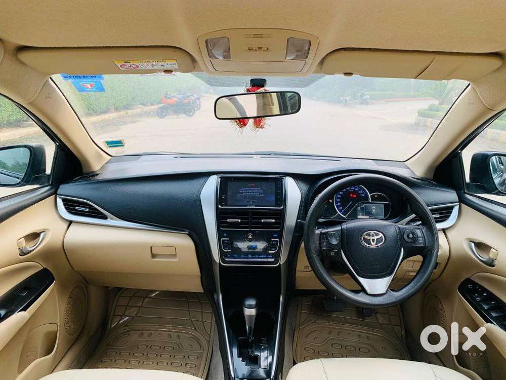 Toyota Yaris G Cvt, 2019, Petrol
