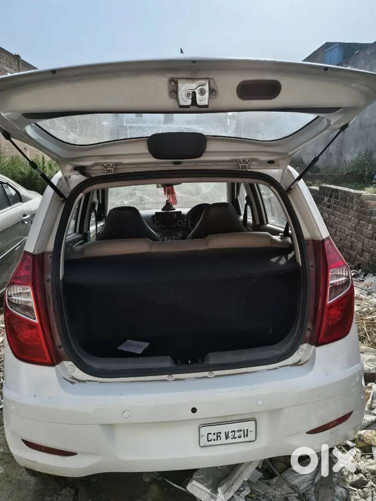 Hyundai I10 Sportz 2015 Petrol Manual