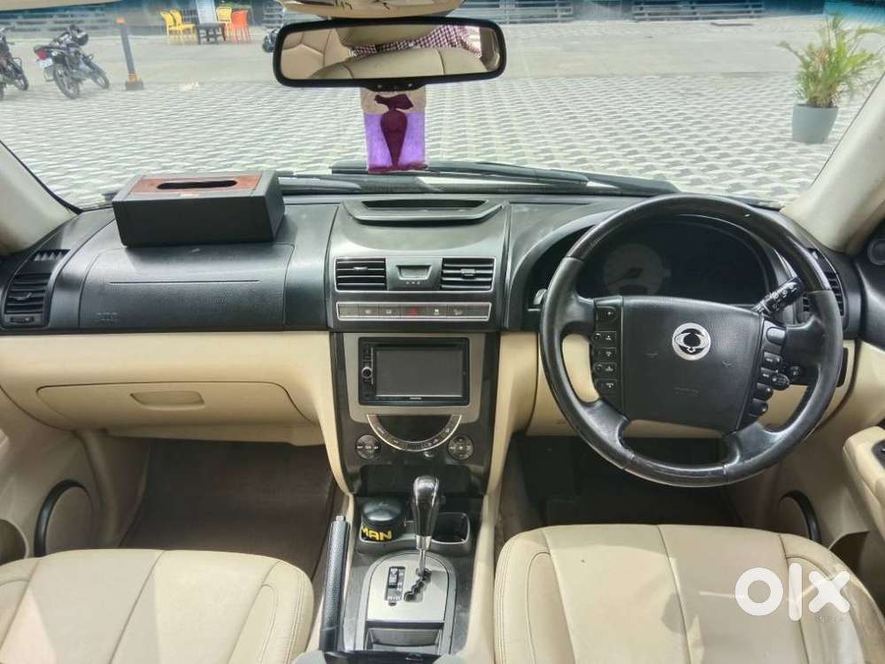 Mahindra Ssangyong Rexton Rx7, 2015, Diesel