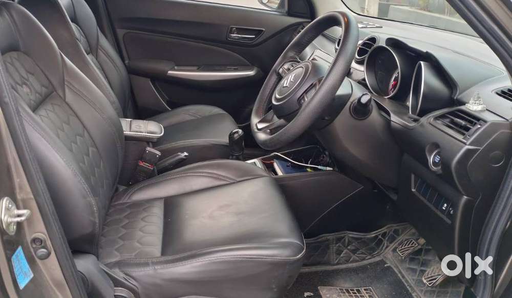 Maruti Suzuki Swift 1.3 Zxi, 2023, Petrol