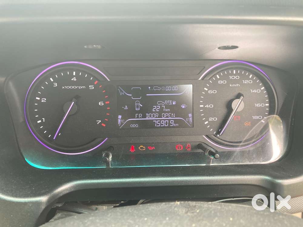 Mahindra Marazzo Suv Diesel 2019