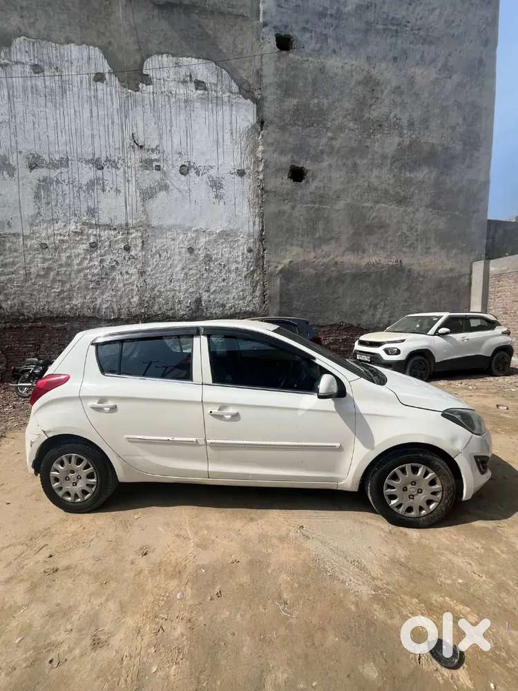 Hyundai New I20 2013 Petrol 7413 Km Driven