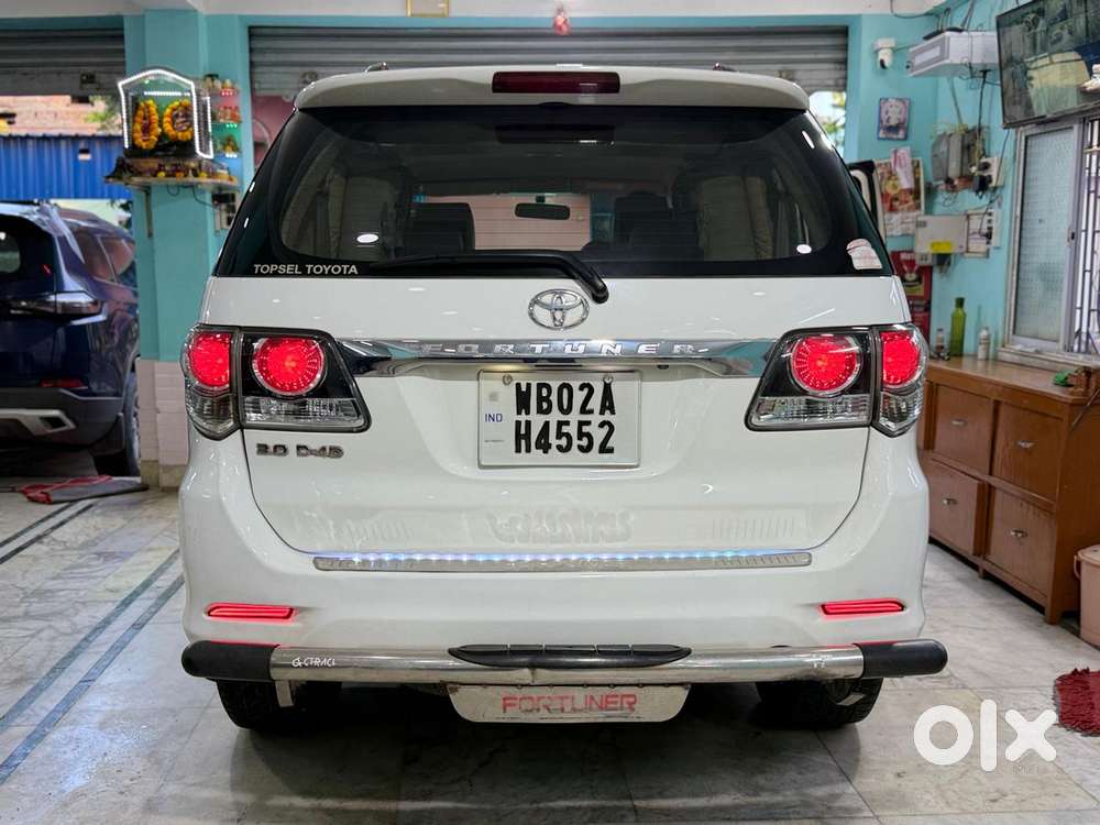 Toyota Fortuner 4x2 Manual, 2015, Diesel