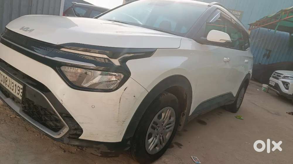 Kia Carens 2022 Petrol Good Condition