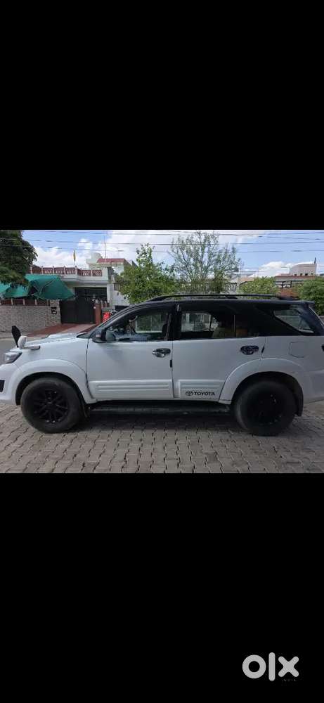 Toyota Fortuner 2013 Diesel Well Maintained