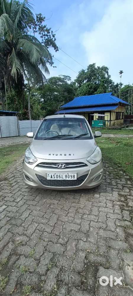 Hyundai Grand I10 Sportz 2012 Year Urgent Sales New Requirement