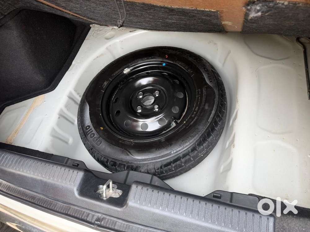 Maruti Suzuki Dzire 1.2 Vxi, 2023, Petrol