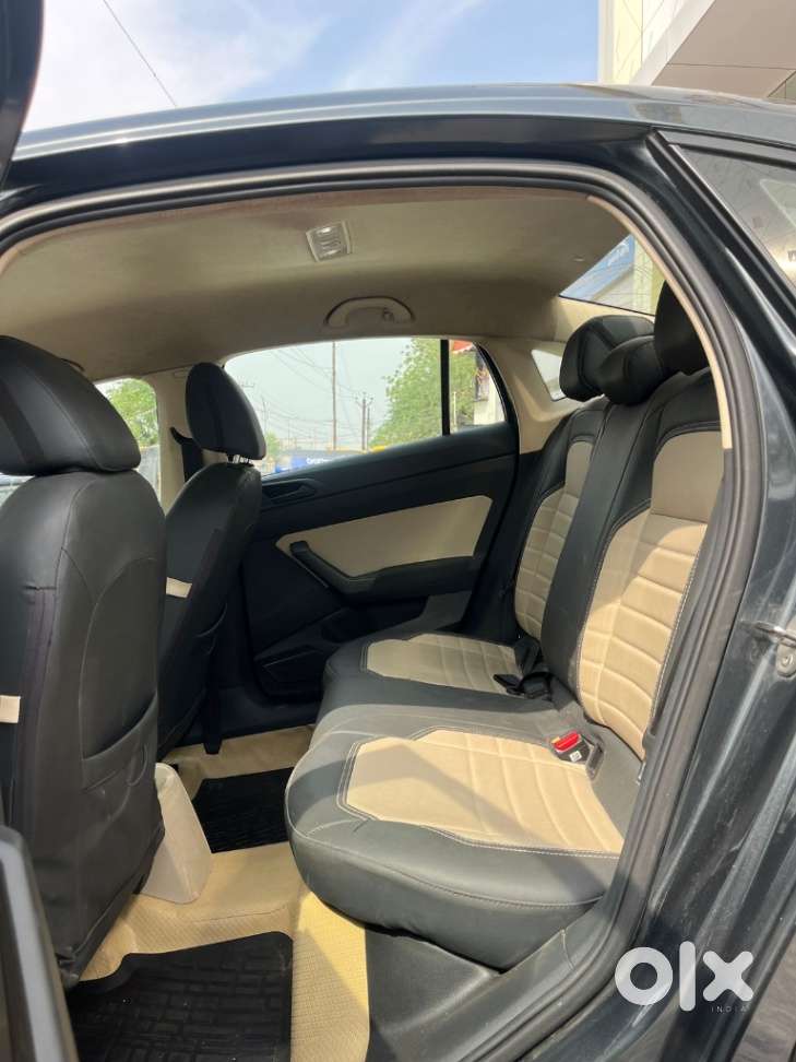 Skoda Slavia Active 1.0l Tsi Mt, 2023, Petrol