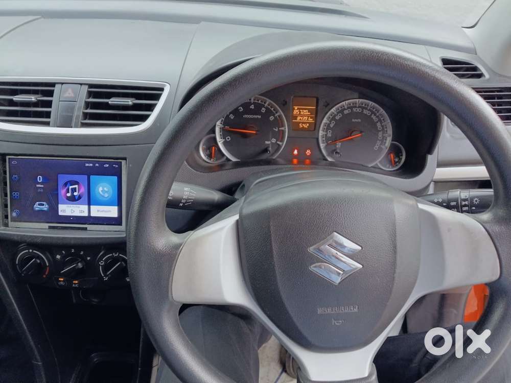 Maruti Suzuki Swift Vxi + Manual, 2017, Petrol