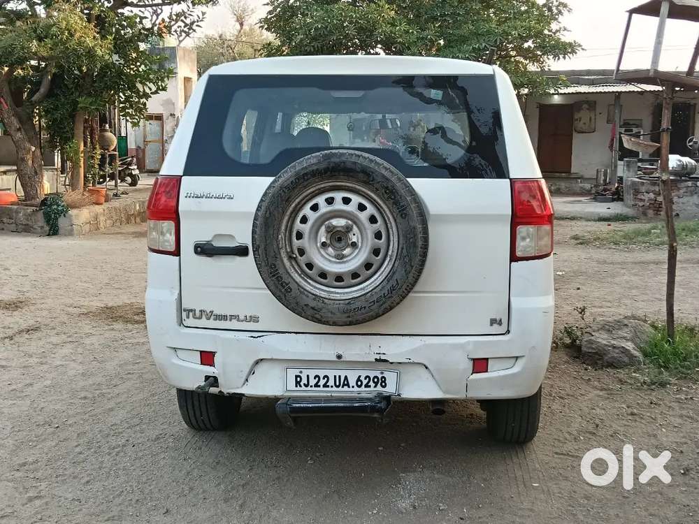 Mahindra Tuv 300 Plus 2018