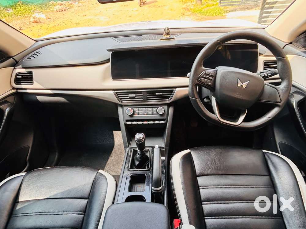 Mahindra Xuv700 2.2 Ax 5 Diesel Mt 7 Str, 2022, Diesel