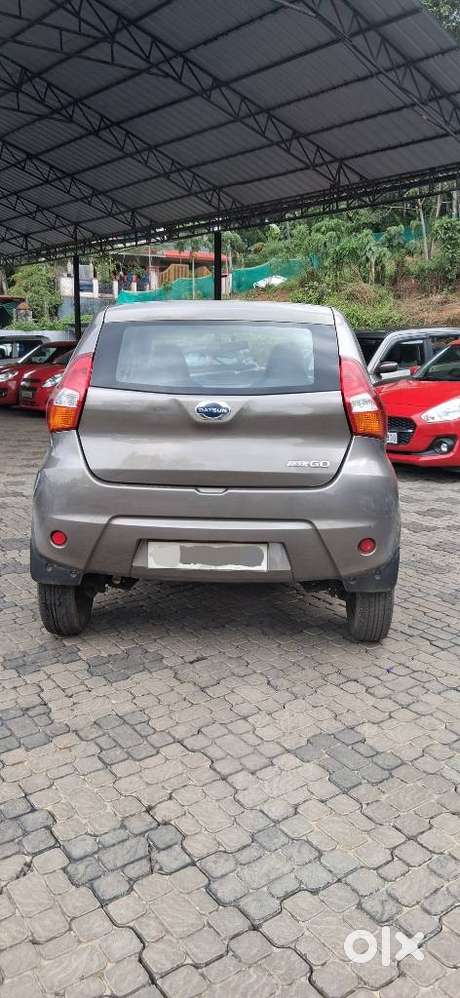Datsun Redigo T Option, 2016, Petrol