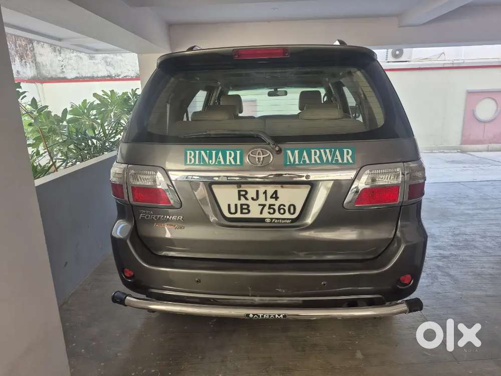Toyota Fortuner 2010 Diesel 142000 Km Driven Urgent Sale.