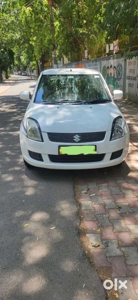 Maruti Suzuki Swift Dzire 2017 Diesel Well Maintained