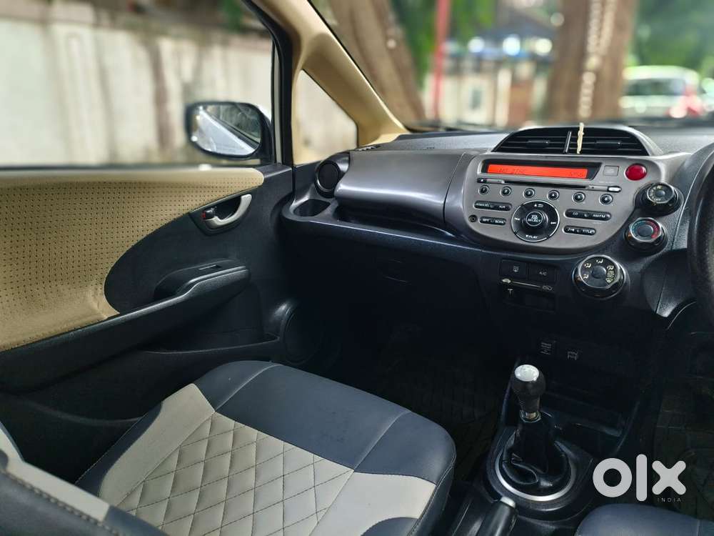 Honda Jazz V Mt Privilege, 2013, Petrol