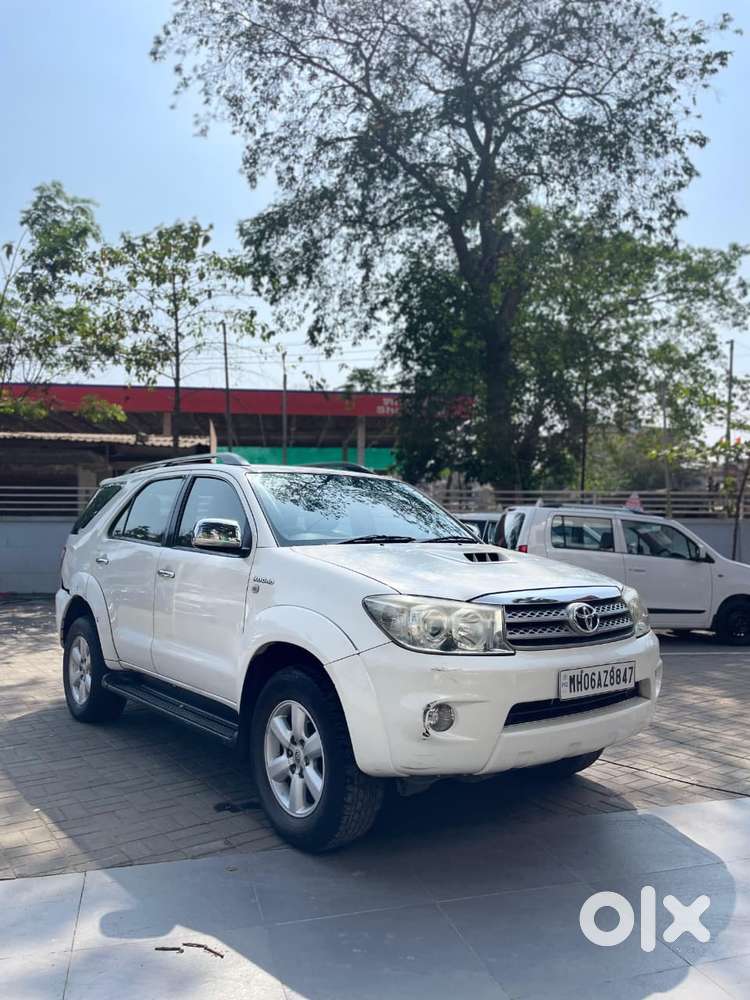 Toyota Fortuner 3.0 4x4 Manual, 2011, Diesel