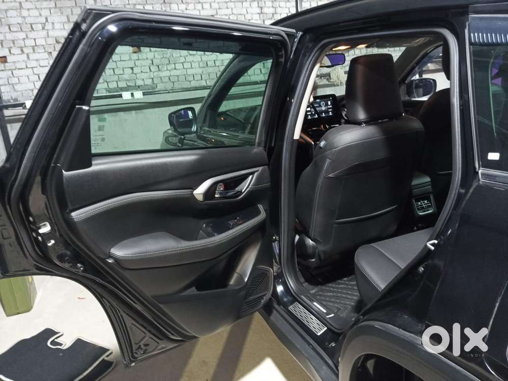 Toyota Urban Cruiser Hyryder 1.5 V Neo Drive At, 2024, Petrol