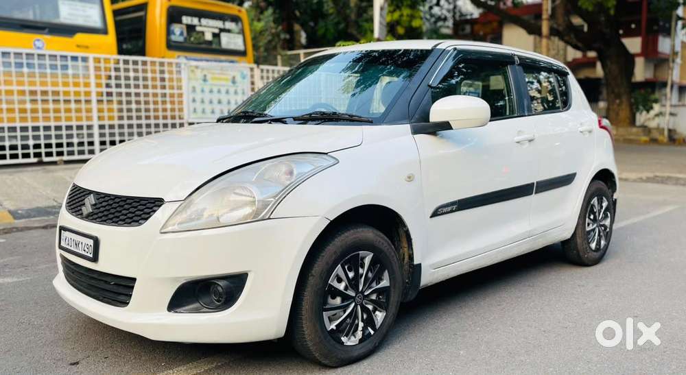Maruti Suzuki Swift 1.2 Vxi (o), 2012, Petrol