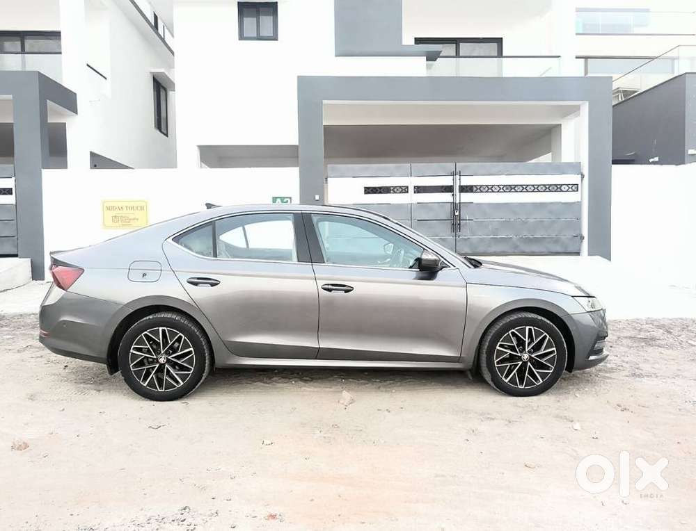 Skoda Octavia 2.0 L K Tsi At, 2022, Petrol