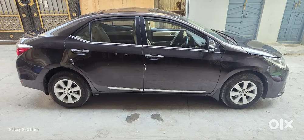 Toyota Carola Altis 1.8gl Diesel Variant Complete Showroom Track