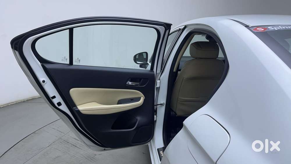 Honda City Zx Petrol Cvt, 2023, Petrol