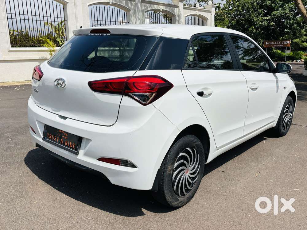 Hyundai I20 Petrol Cvt Magna Executive, 2017, Petrol