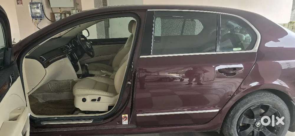 Skoda Superb 2013 Petrol Well Maintained