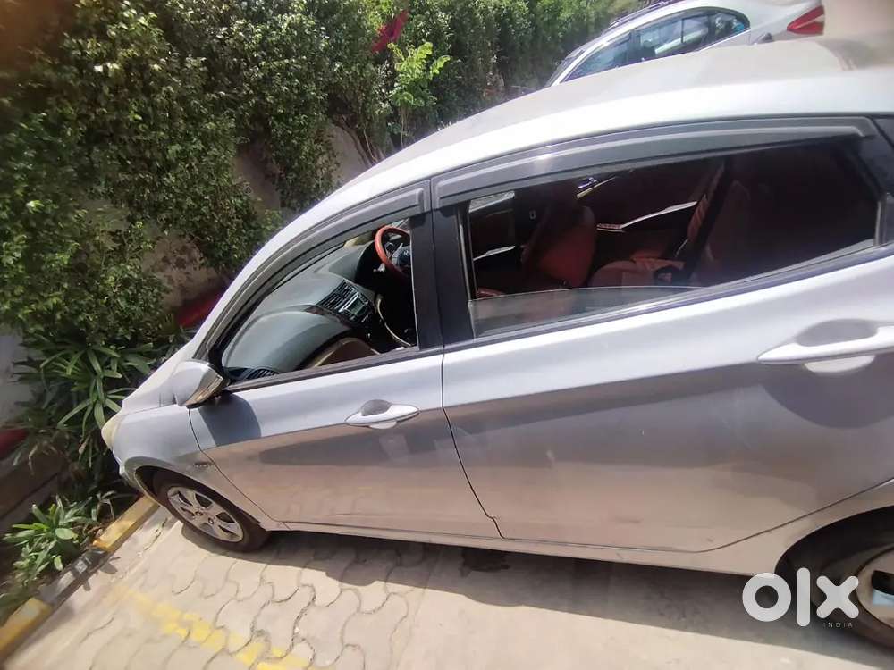 Hyundai Verna 2013 Petrol 100000 Km Driven