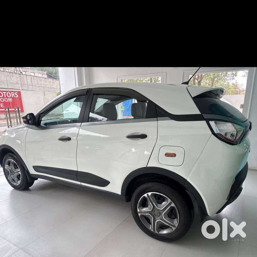 Tata Nexon 1.2 Revotron Xm, 2018, Petrol