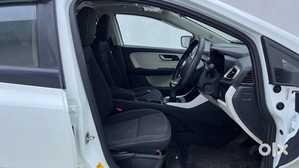 Tata Altroz Xz Plus (s) Diesel, 2024, Diesel