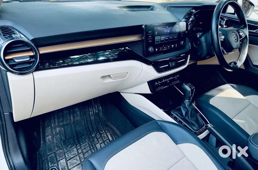 Skoda Slavia, 2024, Petrol