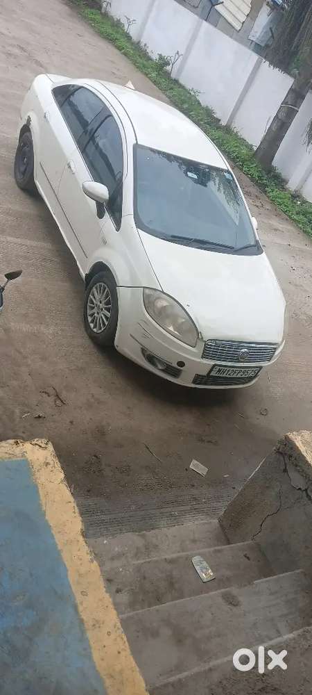Fiat Linea Emotion 2010 Petrol Manual
