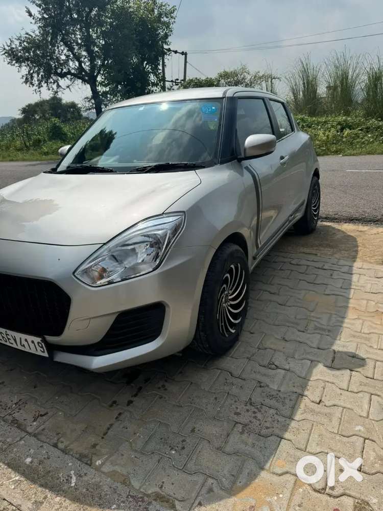 Maruti Swift Vxi Top Candition
