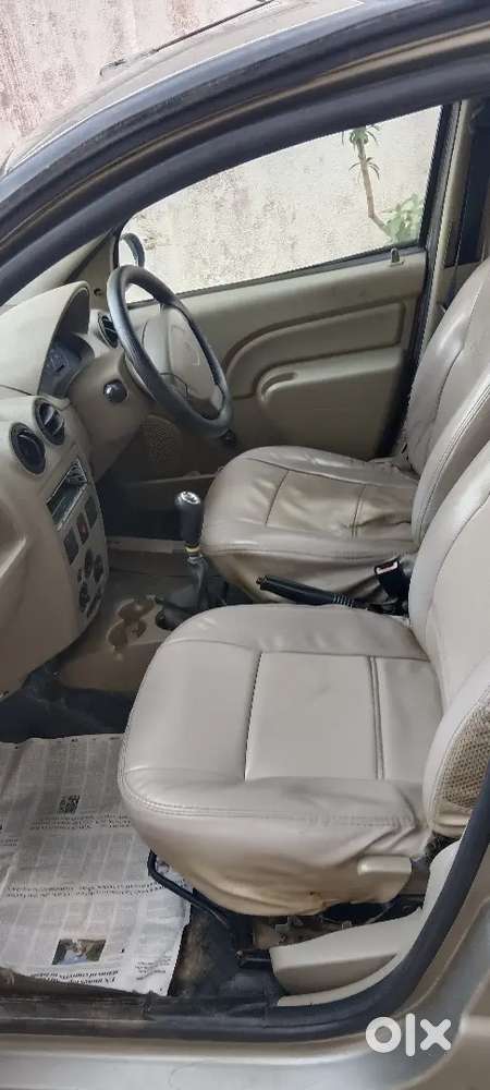 Mahindra Logan Petrol 1.4 Gle 2008