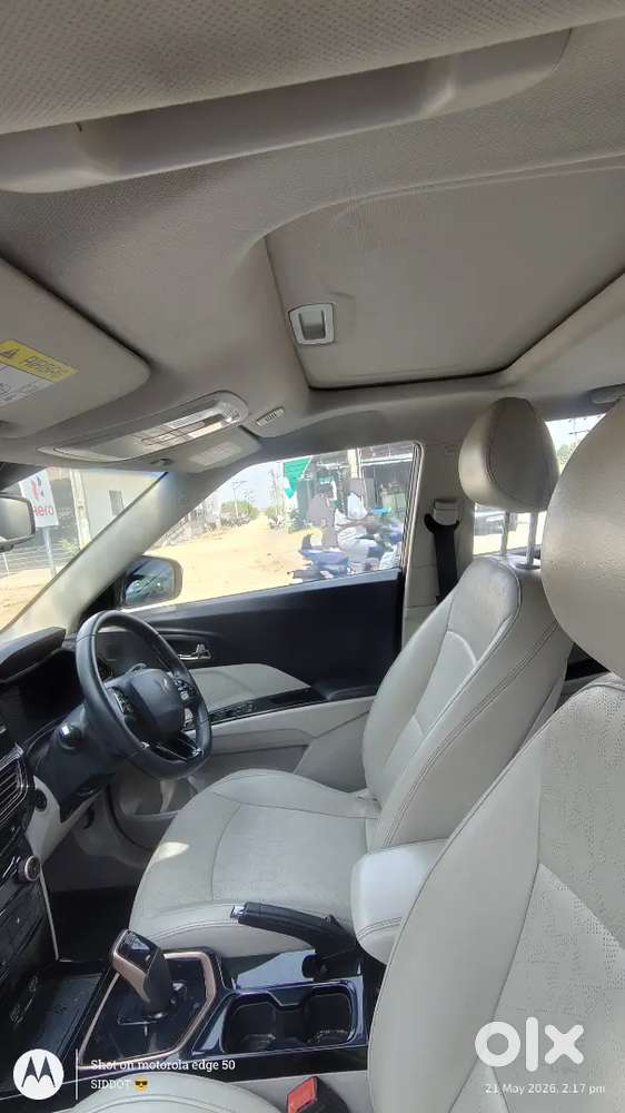 Mahindra Xuv400 Ev 2025 Electric Well Maintained