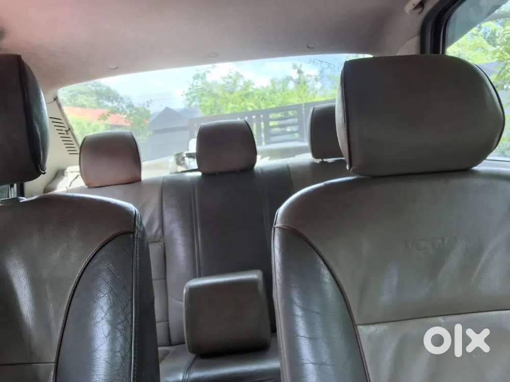 Mahindra Renault Logan 2009