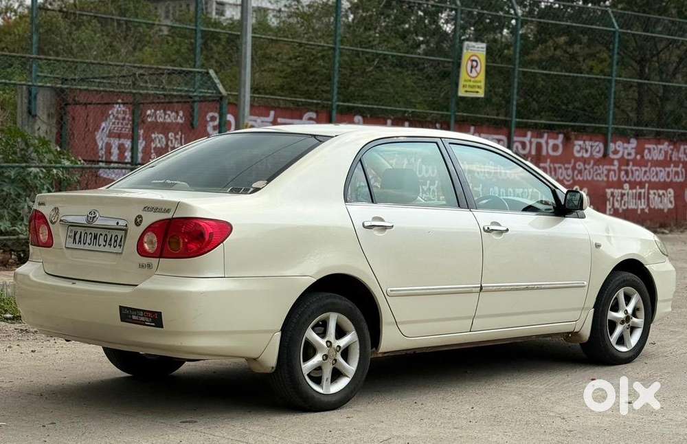 Toyota Corolla 2004 Petrol Well Maintained