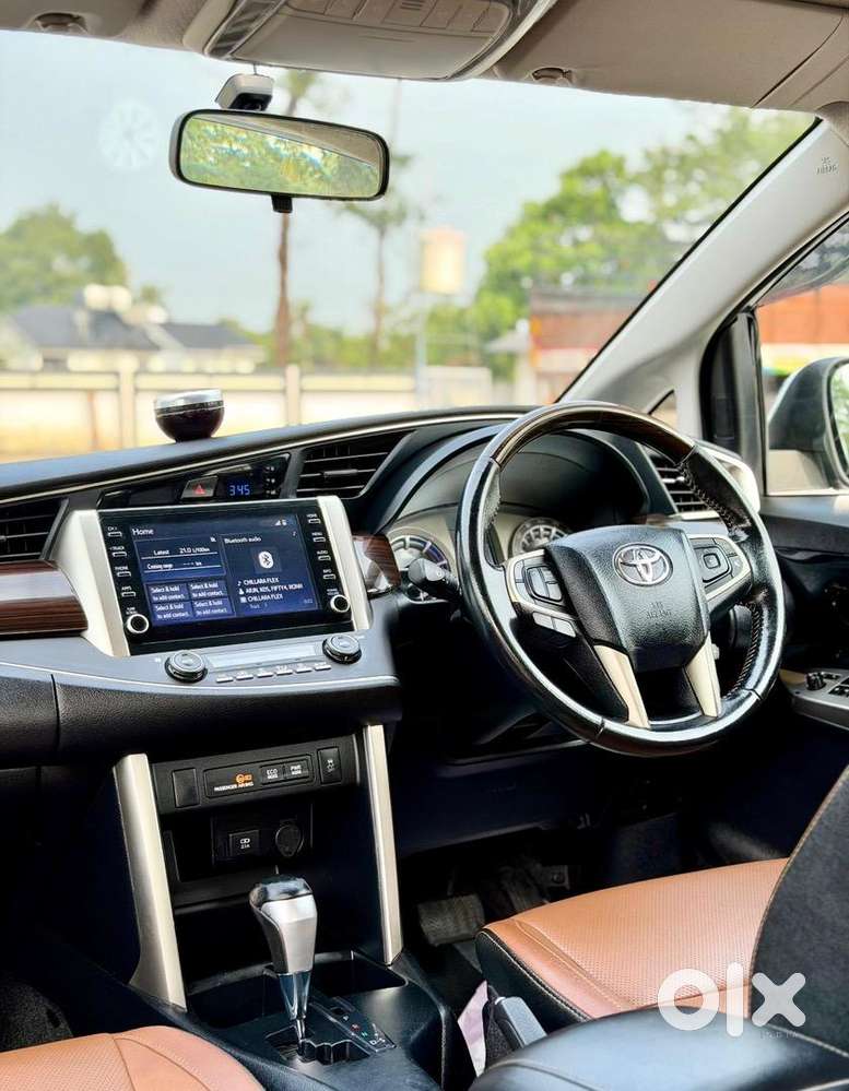 Toyota Innova Crysta 2021