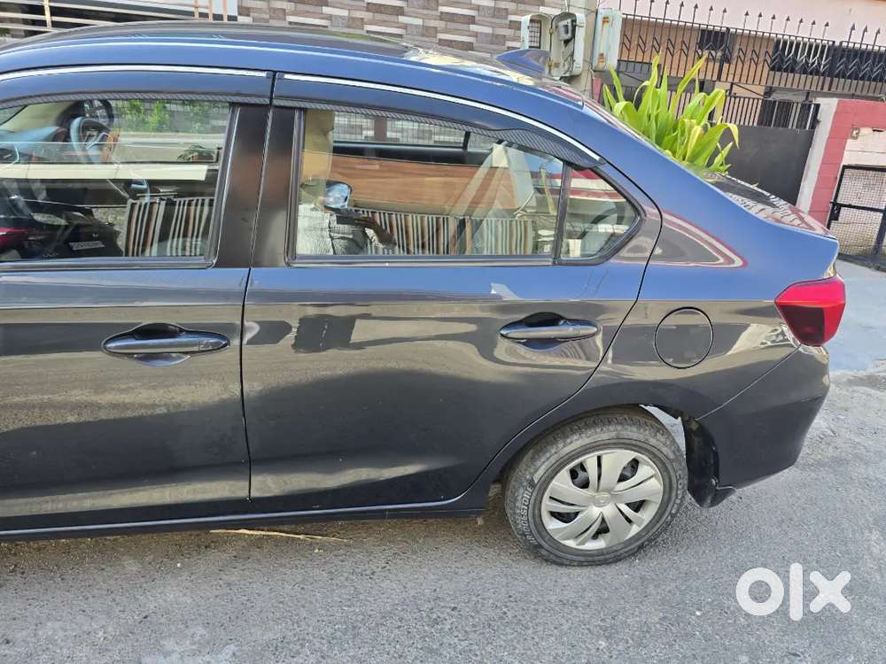 Honda Amaze 2022 Petrol 32000 Km Driven