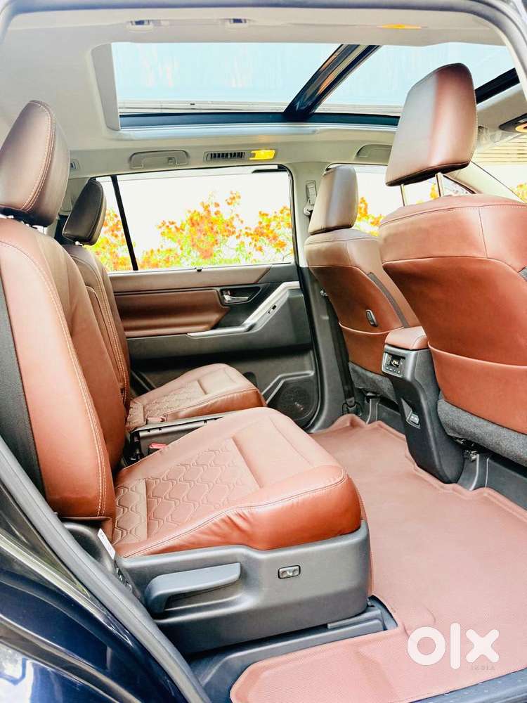 Toyota Innova Hycross 2.0 Zx (o) Hybrid 7 Str, 2024, Cng & Hybrids