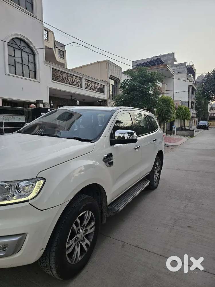 Ford Endeavour 3.2 2018