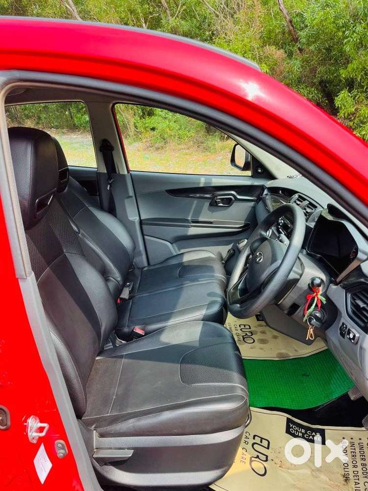 Mahindra Kuv 100 G80 K2, 2018, Petrol