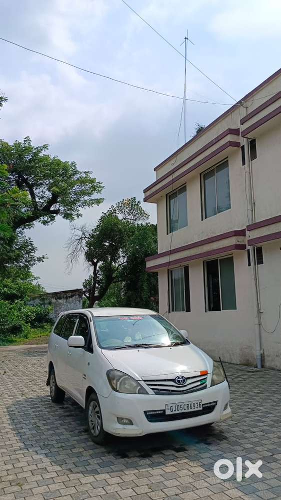 Toyota Innova Diesel 2011 Car