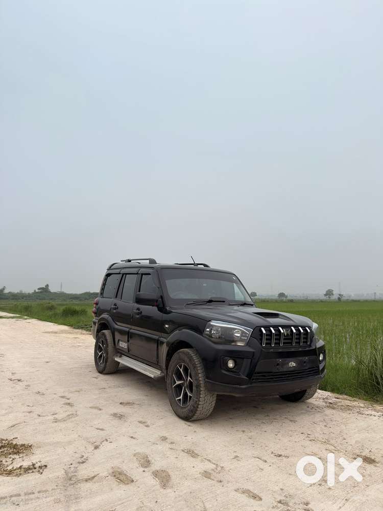 Mahindra Scorpio Classic 2021
