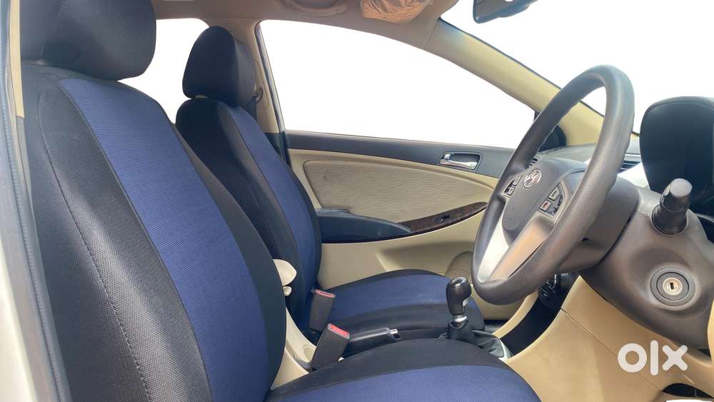 Hyundai Verna Fluidic 1.6 Vtvt Sx, 2013, Petrol