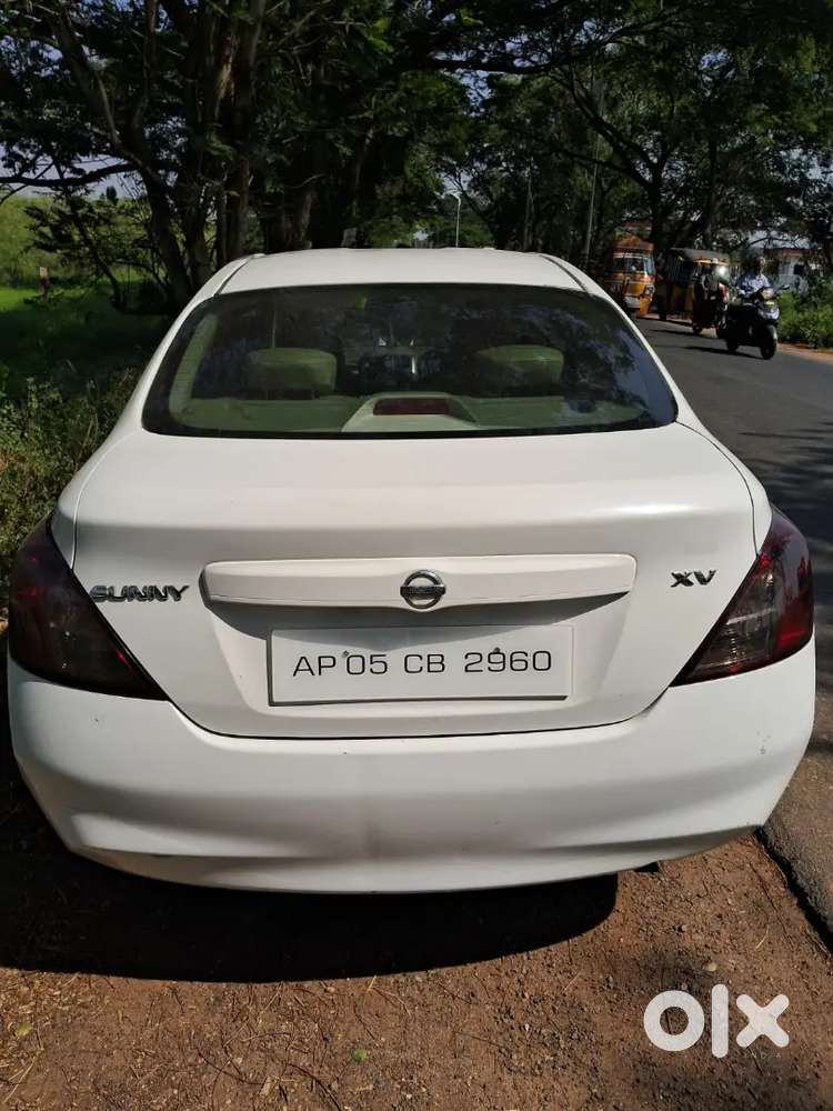 Nissan Sunny 1.5 Petrol 2012