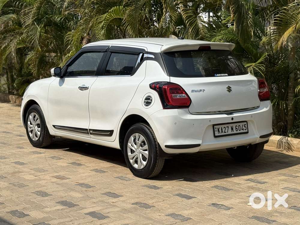 Maruti Suzuki Swift Vxi + Manual, 2020, Petrol