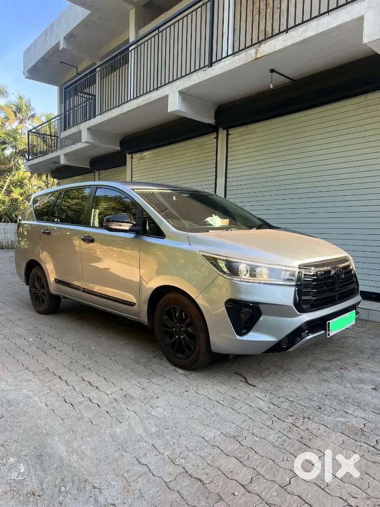 Toyota Innova Crysta 2.8z 2017